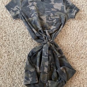 Ollie & Chloe (Francesca) camo dress - XS